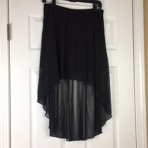 Decree high-low skirt.